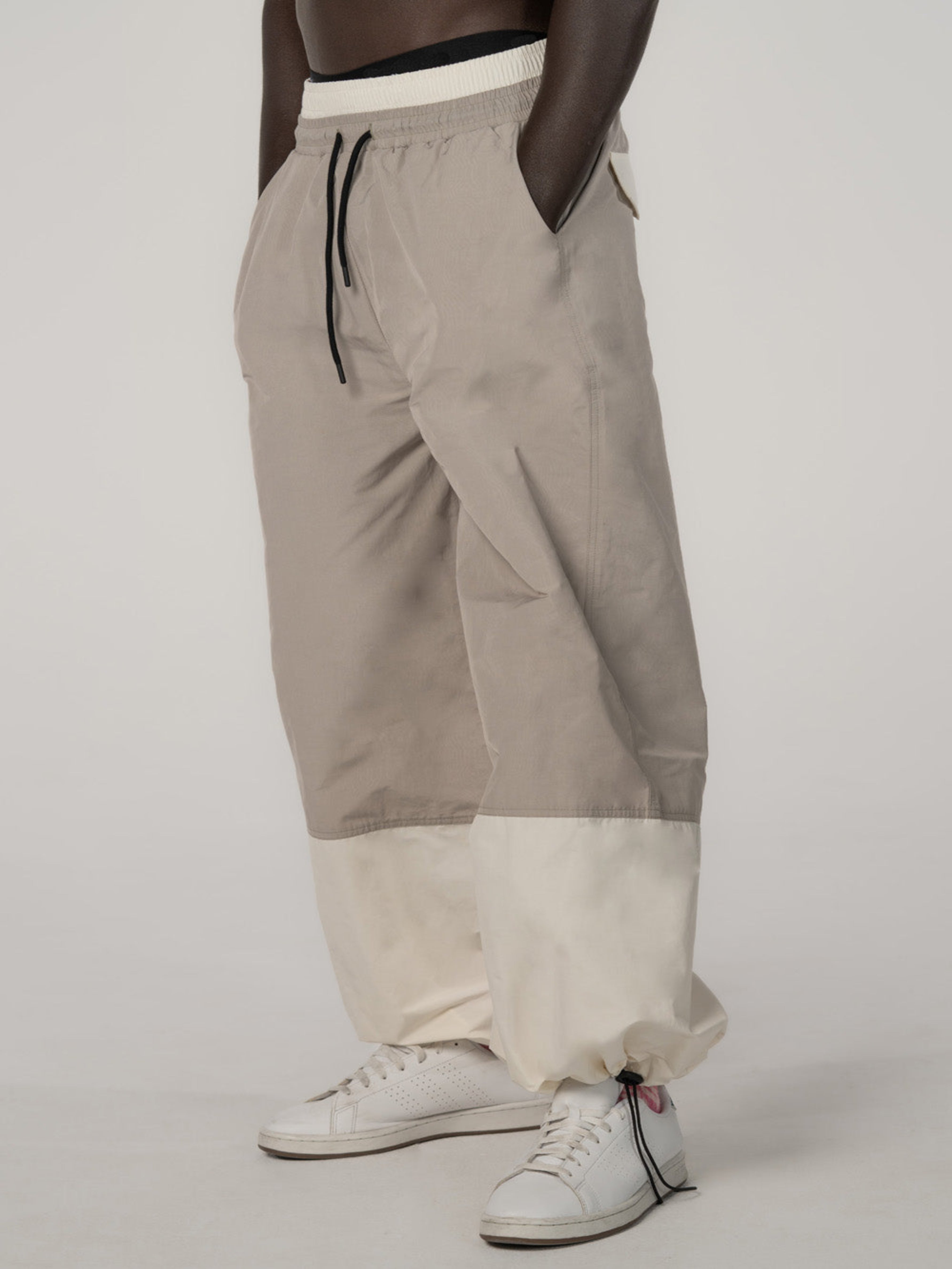 Balloon Pants in Beige