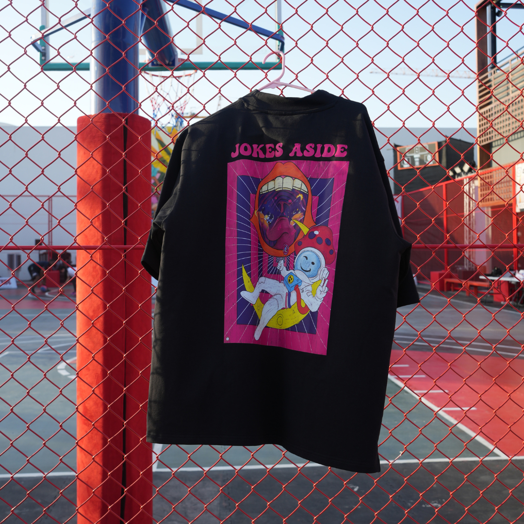 Portals T-shirt in Black