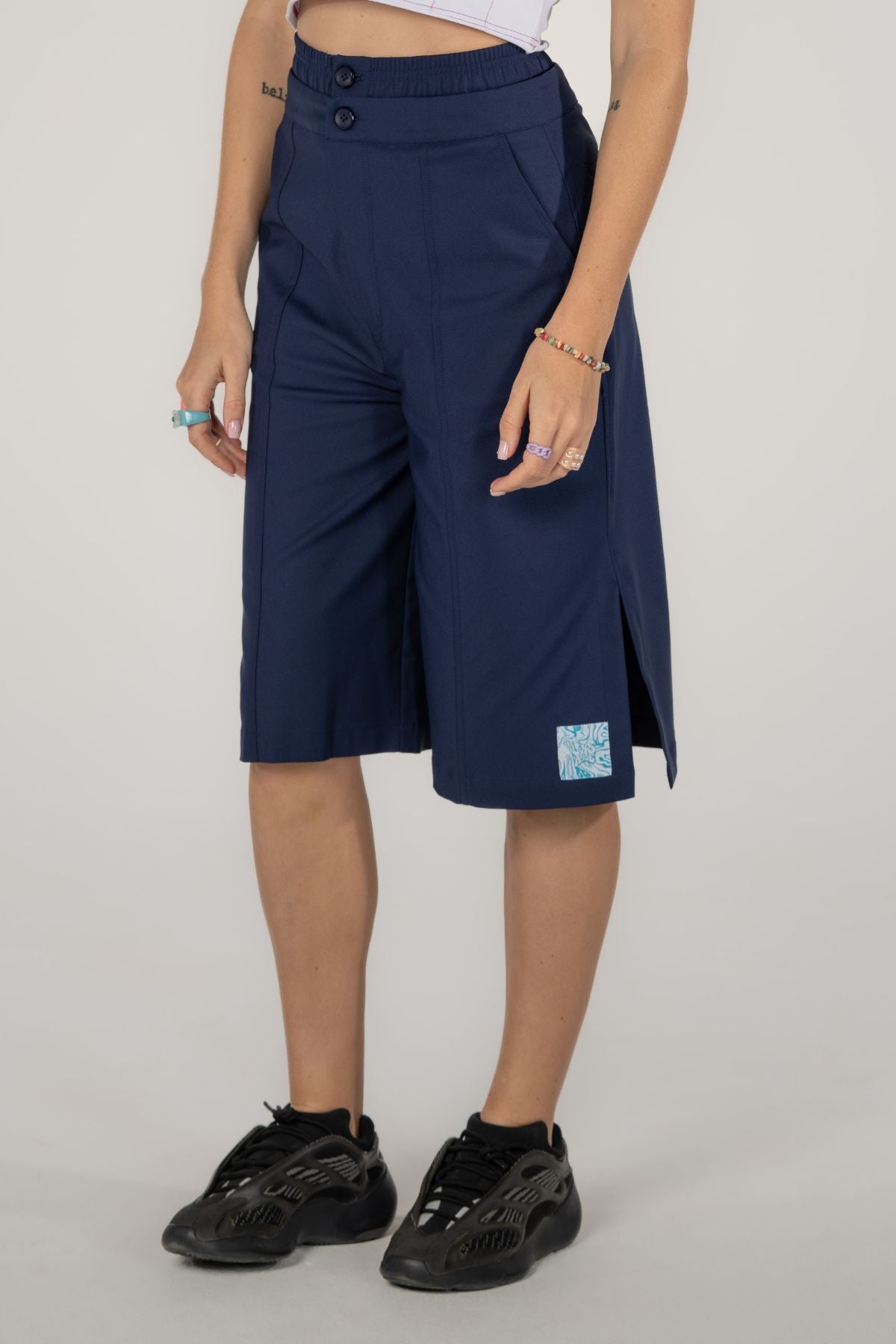 Navy 3/4 Pants With Side Slits